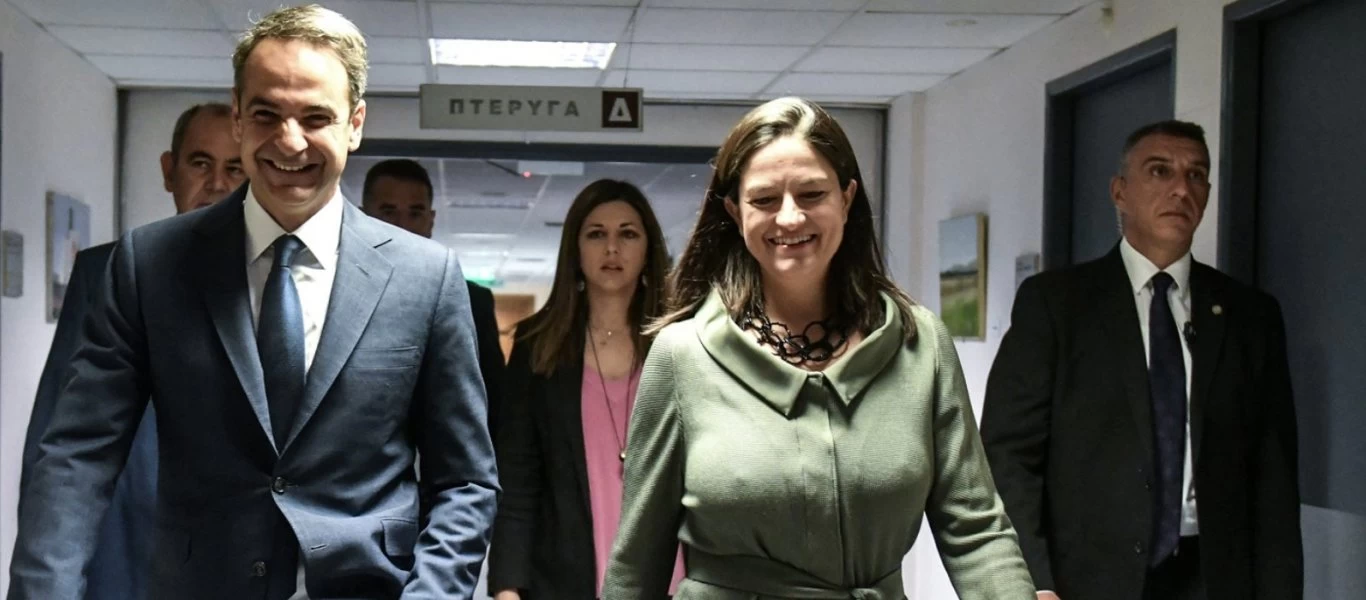 Σκάνδαλο: Η Ν.Κεραμέως έδωσε δεδομένα 1,5 εκατ. πολιτών και 2 εκατ. ευρώ για την «δωρεάν» πλατφόρμα της Webex!